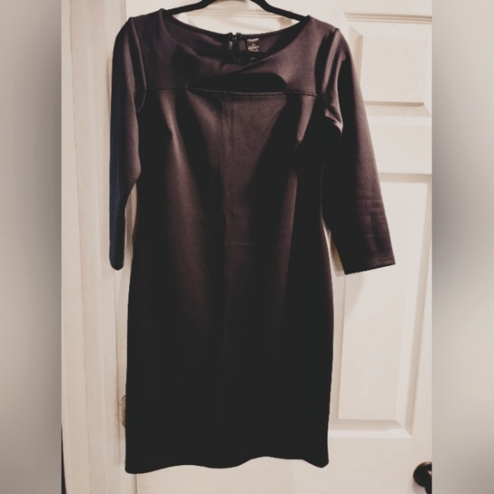 NWOT Chic 3/4 Length Sleeve Black Dress